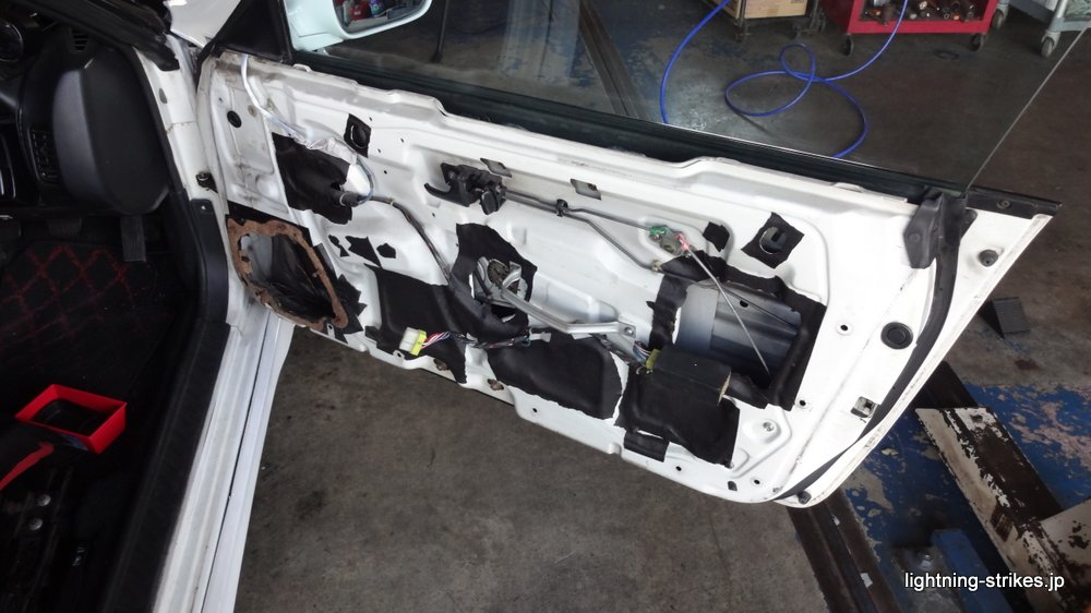 180sx パワーウィンドウ修理 運転席の窓が上がらない Lightning Blog 180sx パワーウィンドウ修理 運転席の窓が上がらない Lightning Blog